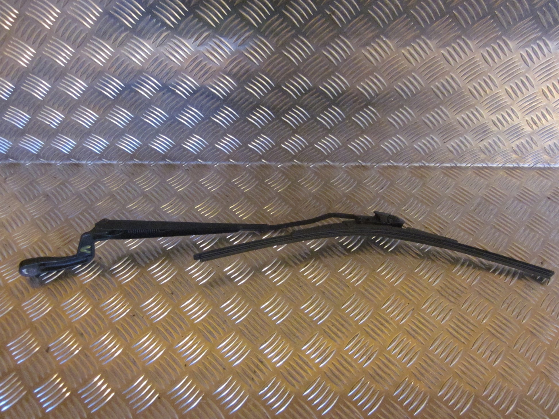 Skoda Fabia Viskerarm Med OEM Nr. 6Y1955409 Fra Skoda Ophugger