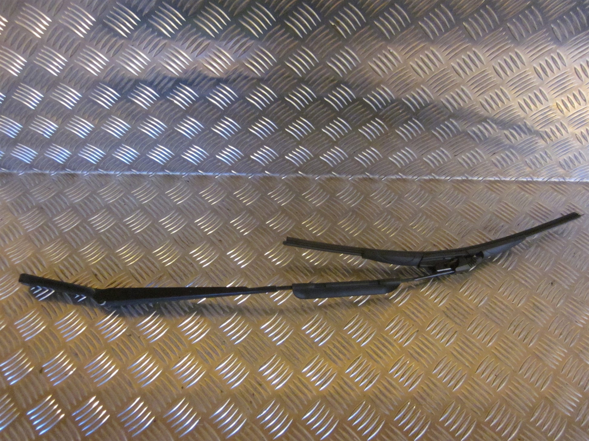 Skoda Fabia Viskerarm Med OEM Nr. 6Y1955410 Fra Skoda Ophugger