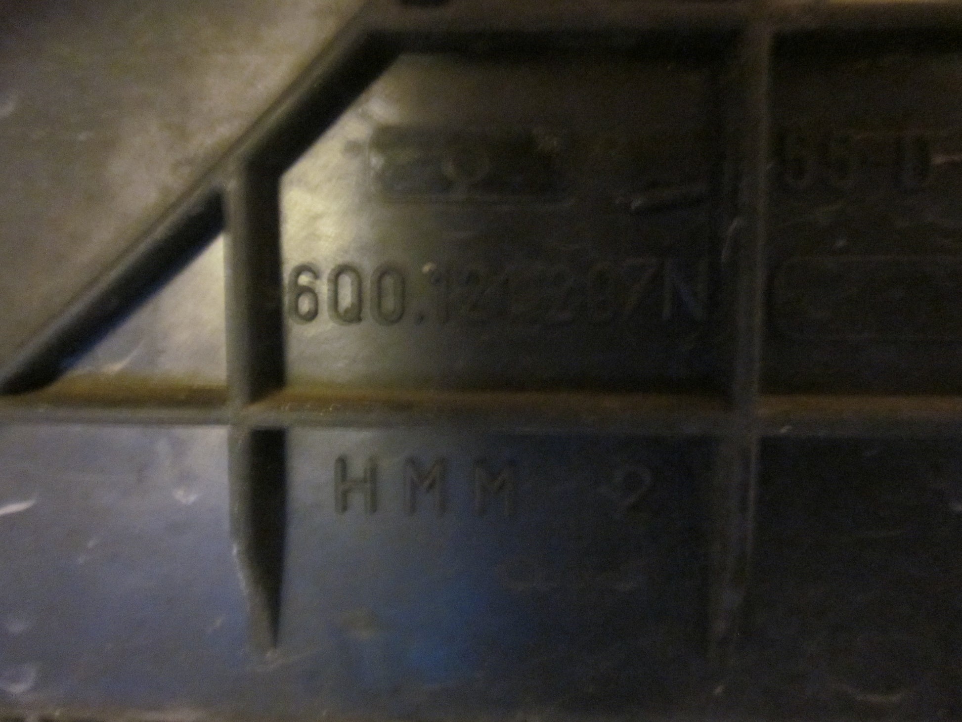 Skoda Fabia Kølerblæser El Med OEM Nr. 6Q0121207N Fra Skoda Ophugger