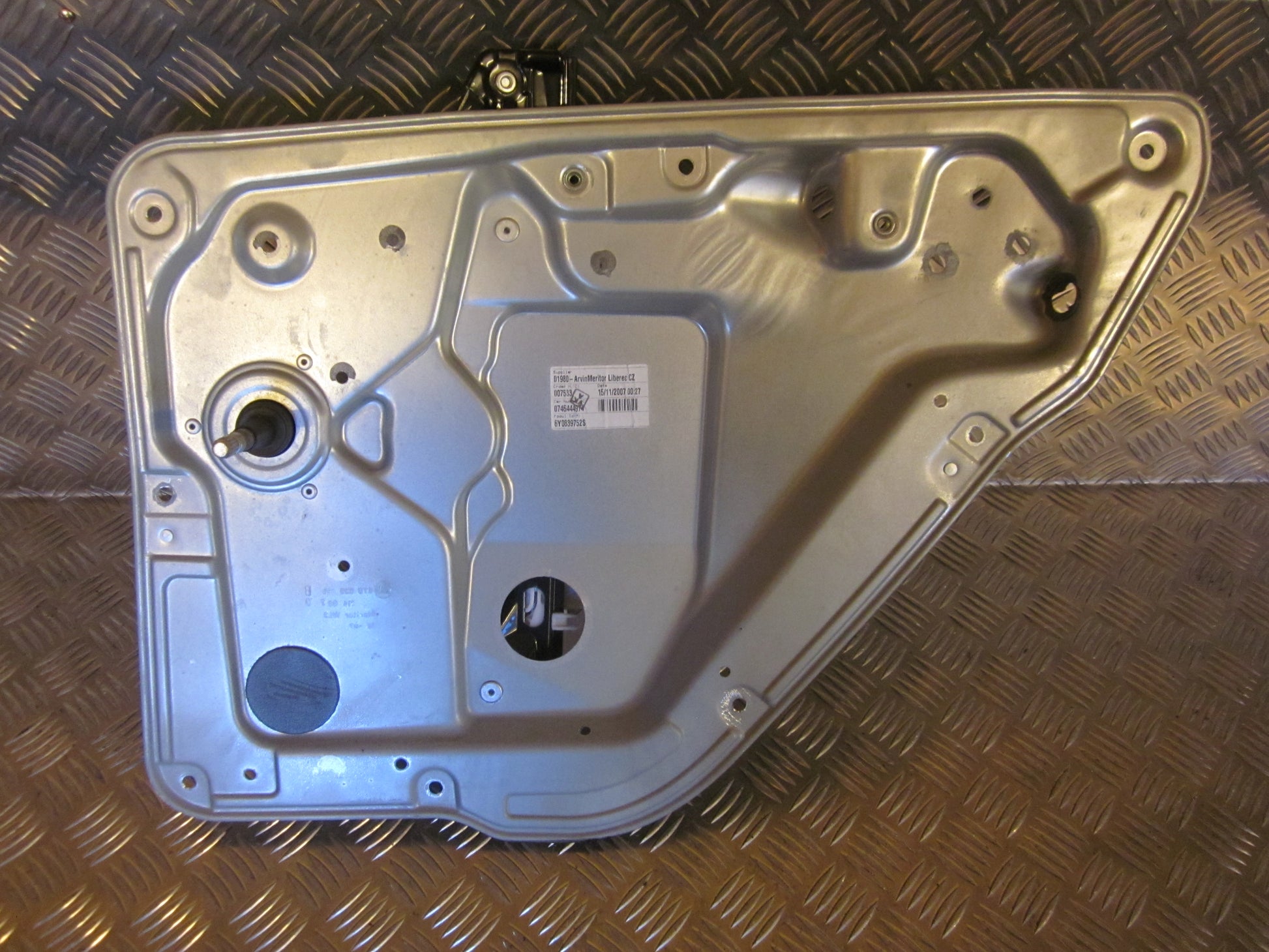 Skoda Fabia Rudemotor - Rudehejs Med OEM Nr. 6Y0837449 Fra Skoda Ophugger