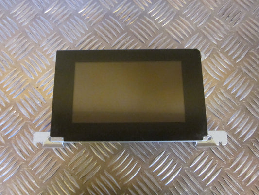 Nissan Primera P12 Radio, Multi Display Med OEM Nr. Ophugger Fra Nissan Ophugger