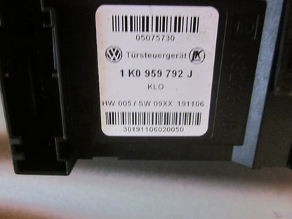 VW Touran 1T GP Rudemotor - Rudehejs Med OEM Nr. 1T0959702D Fra VW Ophugger