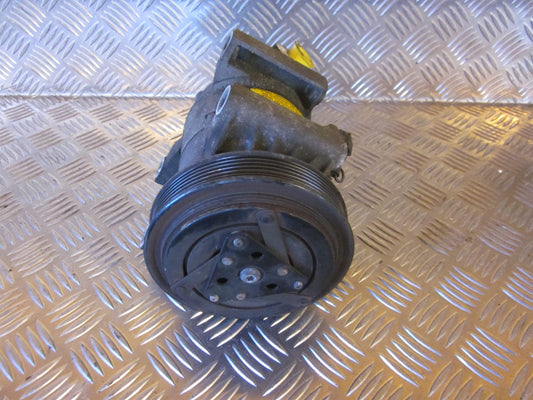 Nissan Primera P12 Aircondition Pumpe Med OEM Nr. MODEL2J552 Fra Nissan Ophugger