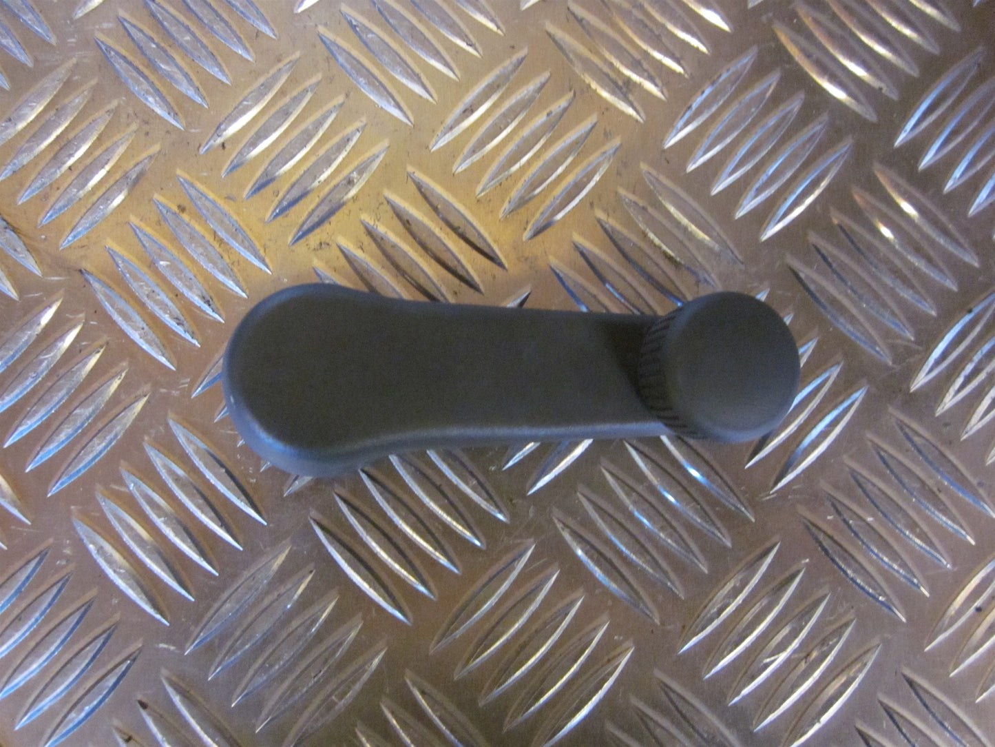 Skoda Octavia Håndtag Opruller Med OEM Nr. Ophugger Fra Skoda Ophugger