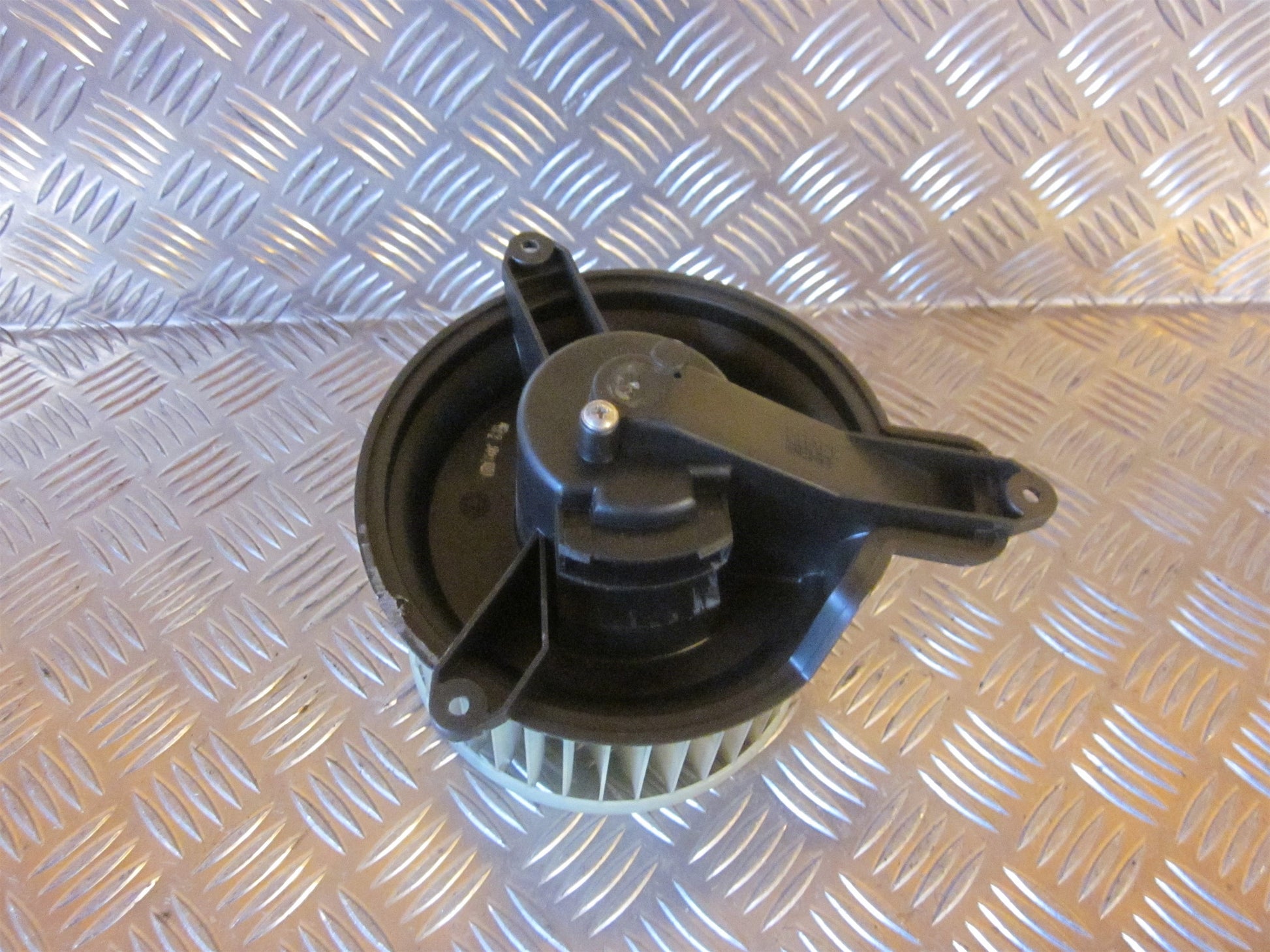 Peugeot 306 Varmeblæser Med OEM Nr. 644195 Fra Peugeot Ophugger