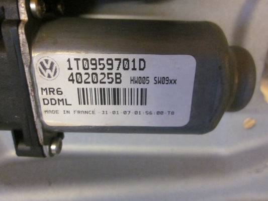 VW Touran 1T GP Rudemotor - Rudehejs Med OEM Nr. 1T0959701D Fra VW Ophugger