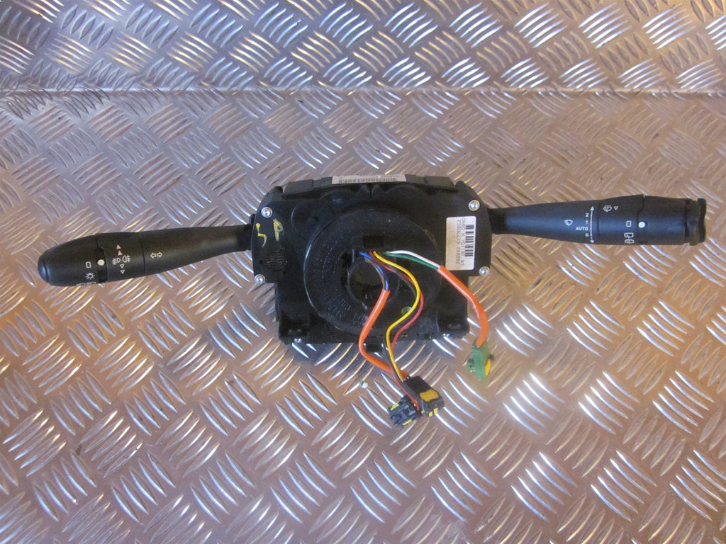 Citroen C3 Kontakt Combi Med OEM Nr. 6239VL Fra Citroen Ophugger