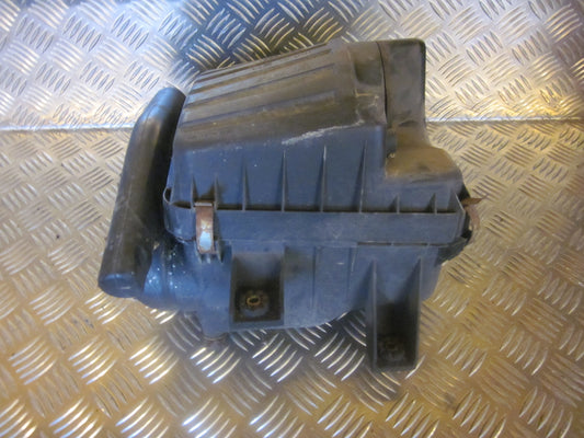 Suzuki Grand Vitara Luftfilterkasse  Med OEM Nr. Ophugger Fra Suzuki Ophugger