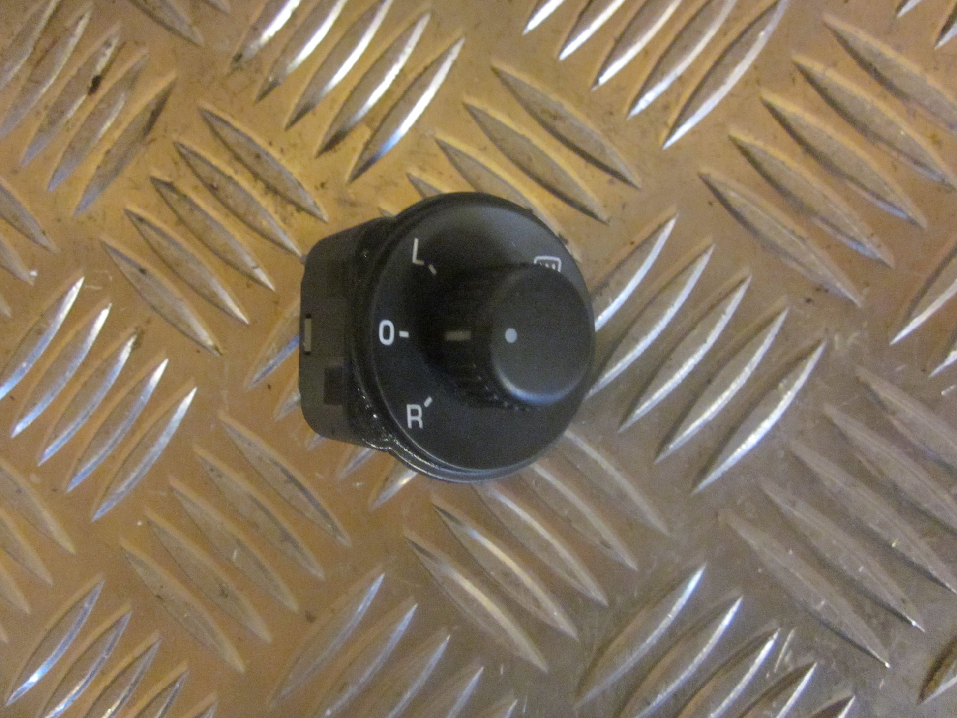 Skoda Octavia Kontakt Sidespejl Med OEM Nr. Ophugger Fra Skoda Ophugger