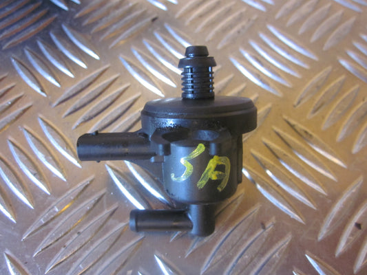 Mercedes A W169 Vacuum Ventil Med OEM Nr. Ophugger Fra Mercedes Ophugger