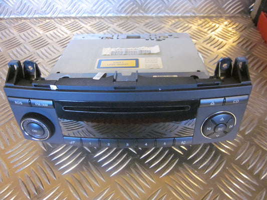 Mercedes A W169 Radio M/Cd Med OEM Nr. Ophugger Fra Mercedes Ophugger