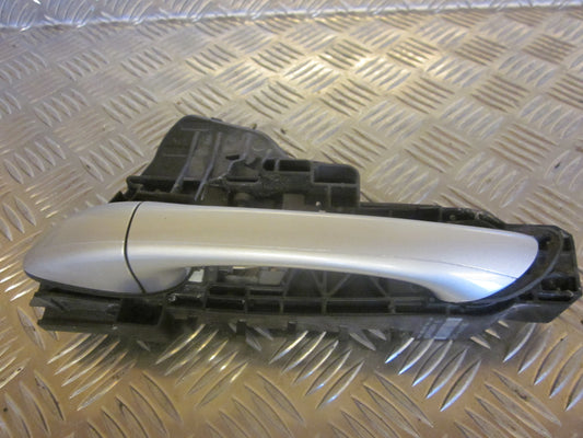 Mercedes A W169 Håndtag Udvendig Med OEM Nr. Ophugger Fra Mercedes Ophugger