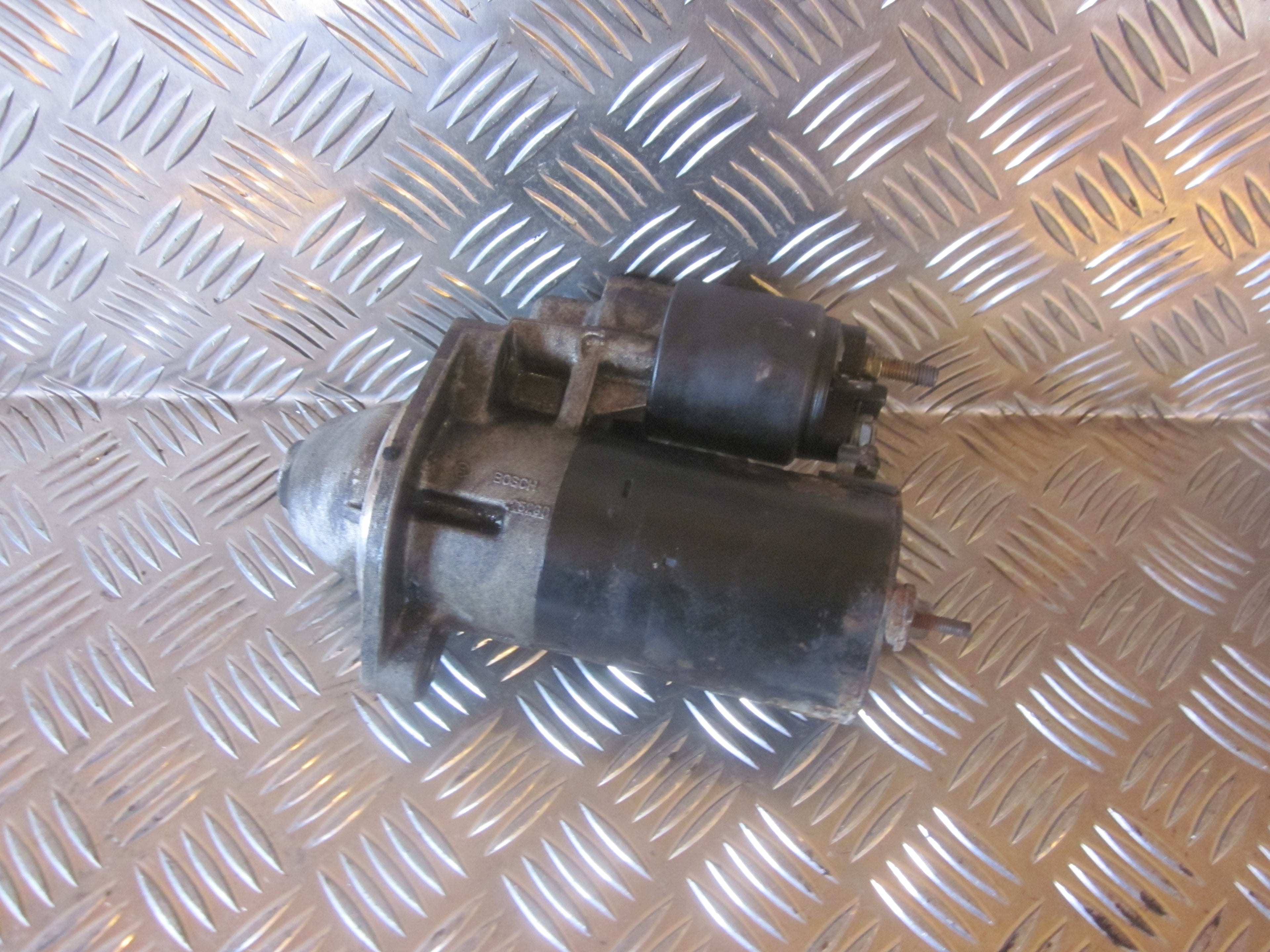 Audi A4 Starter Med OEM Nr. 053911023 Fra Audi Ophugger