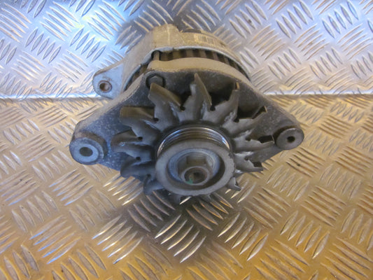 Nissan Primera P10 Generator Med OEM Nr. 2310071J00 Fra Nissan Ophugger