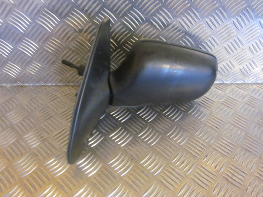 Mazda 323 HB BA15 Sidespejl Med OEM Nr. Ophugger Fra Mazda Ophugger