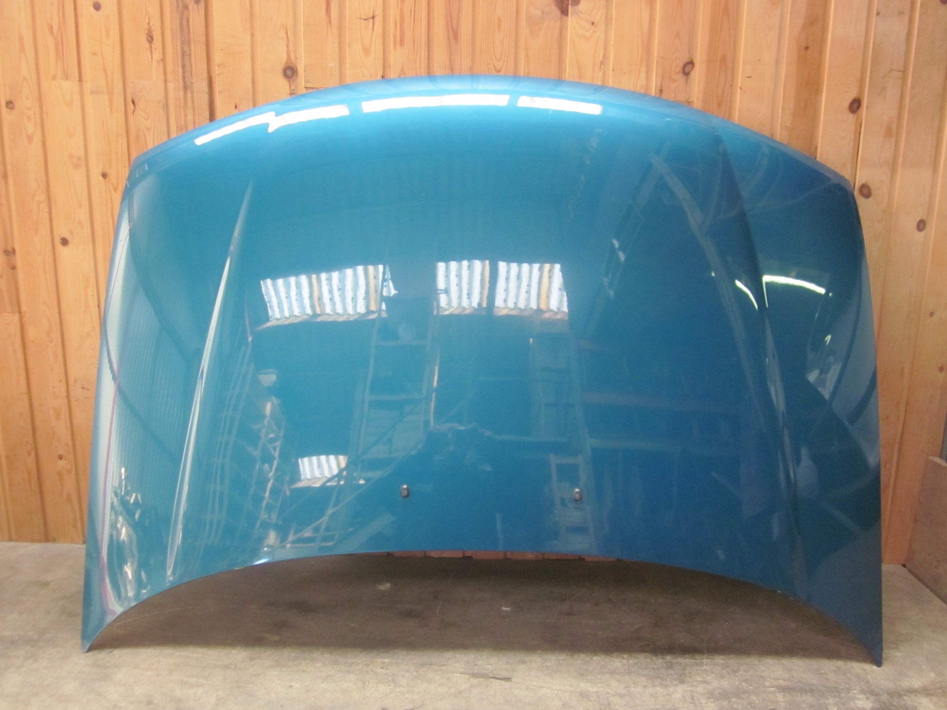 Mazda 323 HB BA15 Fronthjelm Med OEM Nr. Ophugger Fra Mazda Ophugger