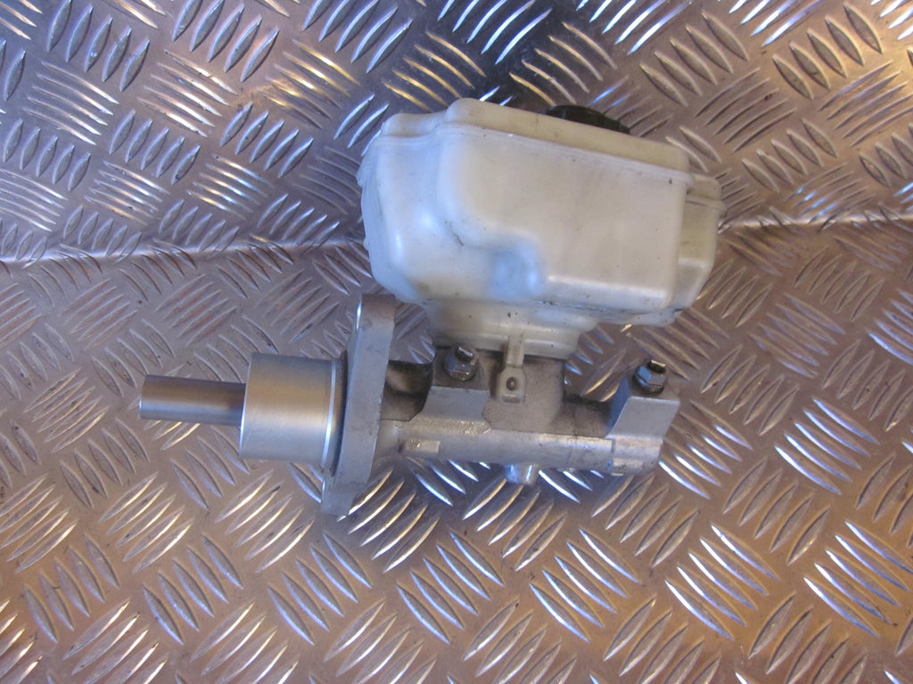 VW Caddy 2K Bremsehovedcylinder Med OEM Nr. 1K1611301C Fra VW Ophugger