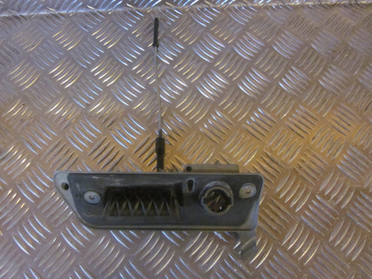 VW Caddy 2K Håndtag Udvendig Med OEM Nr. Ophugger Fra VW Ophugger