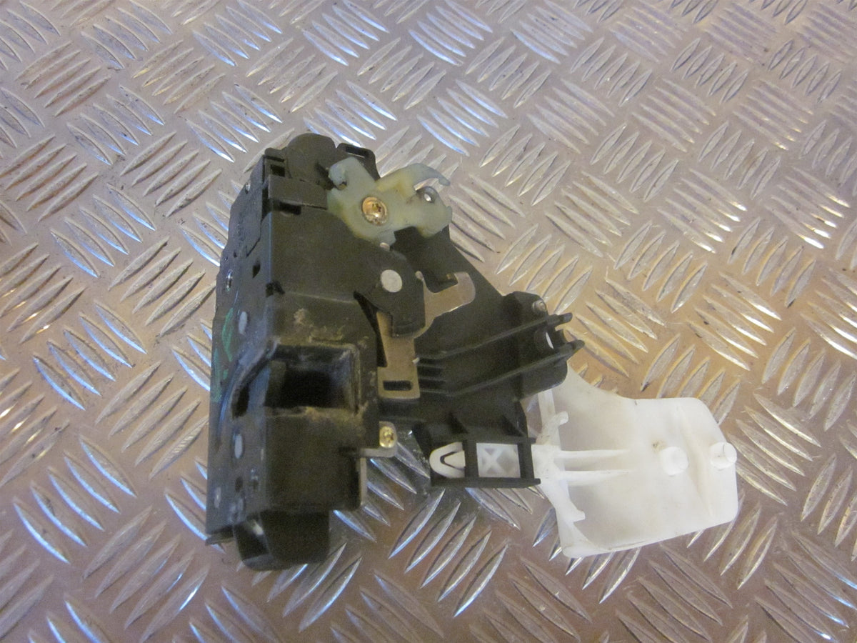 VW Caddy 2K Dørlås Med OEM Nr. 3B1837015AN Fra VW Ophugger