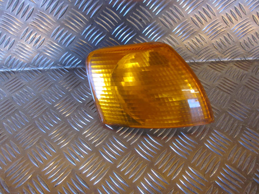 VW Passat 3B Blinklygte For Med OEM Nr. Ophugger Fra VW Ophugger