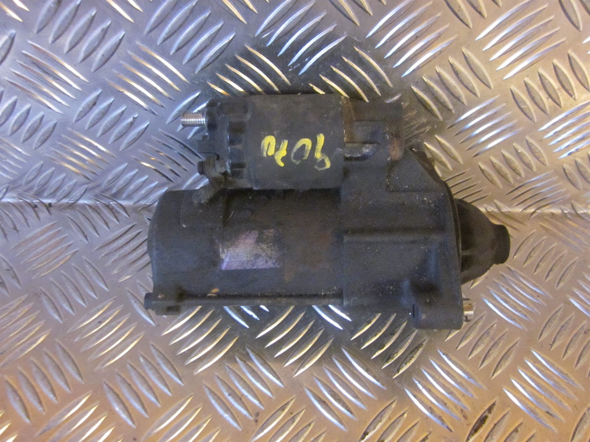 Suzuki Swift Starter Med OEM Nr. 228005480 Fra Suzuki Ophugger