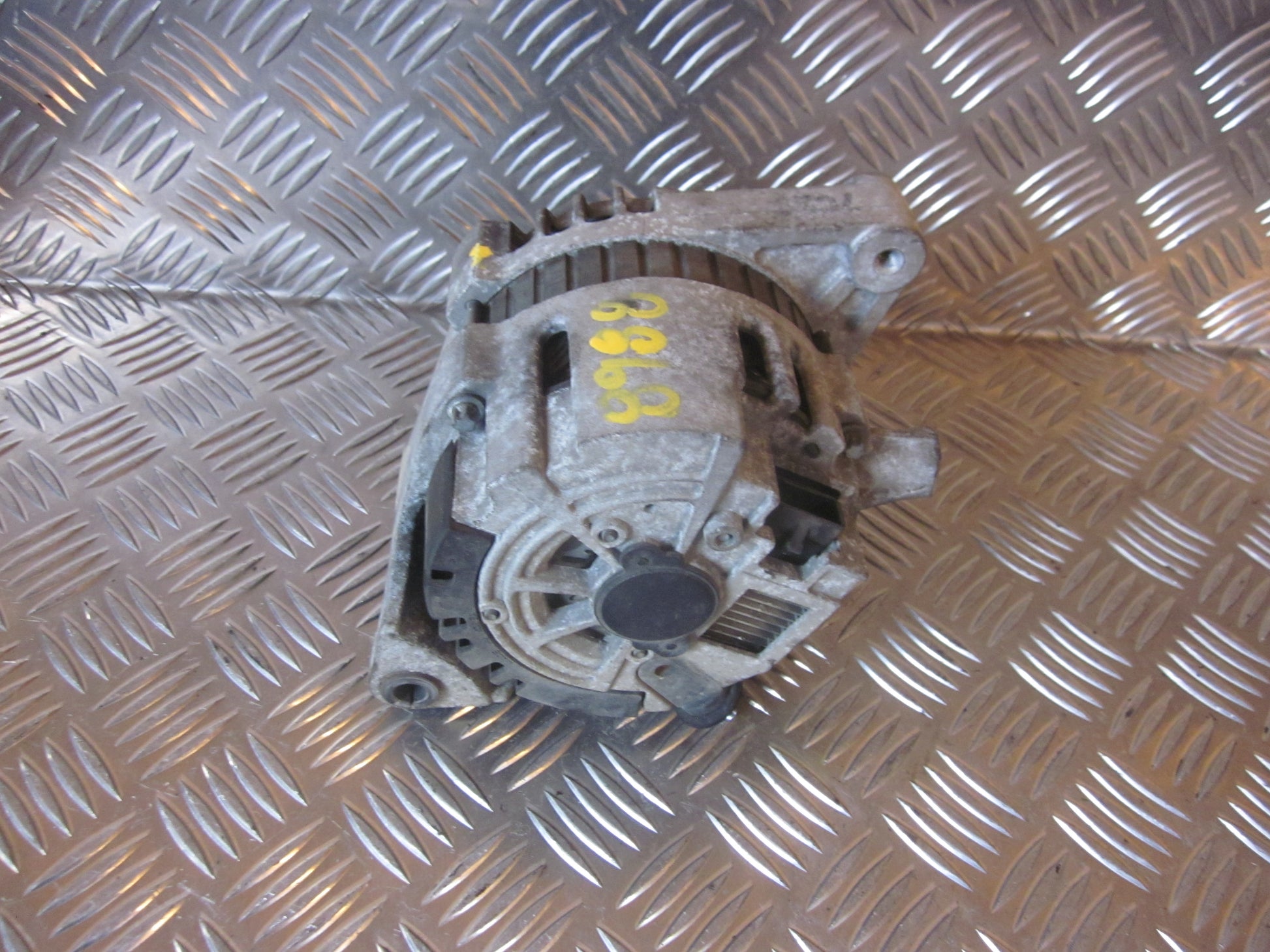 Chevrolet Tacuma Generator Med OEM Nr. Ophugger Fra Chevrolet Ophugger