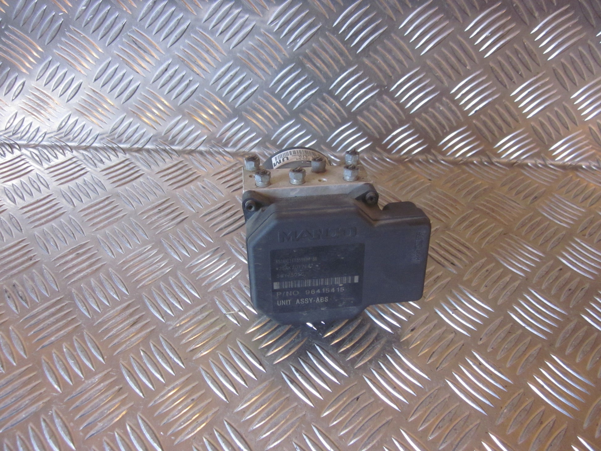 Chevrolet Tacuma Abs Pumpe Med OEM Nr. 96415415 Fra Chevrolet Ophugger