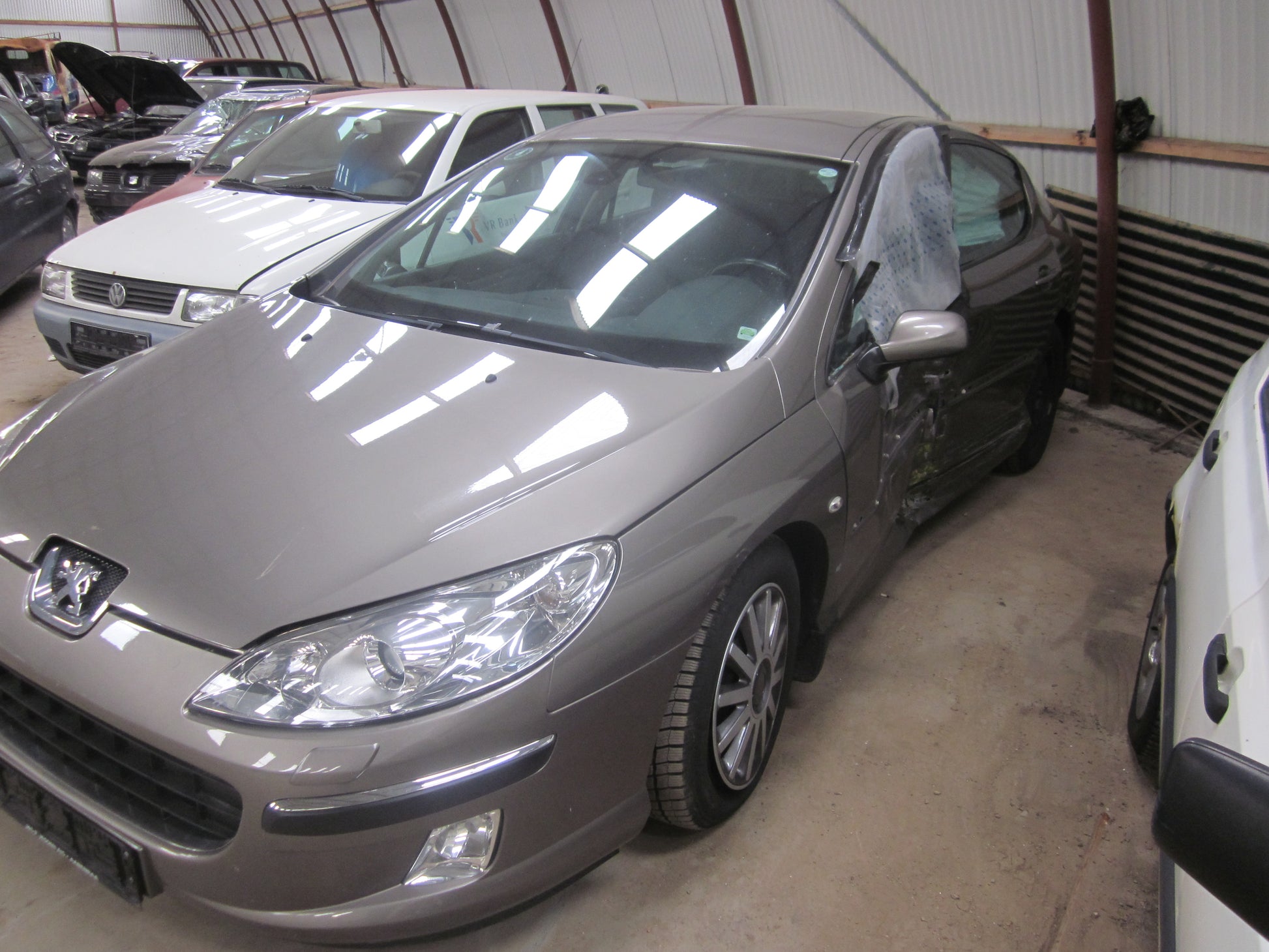 Peugeot 407 Pluk-Selv-Bil Med OEM Nr. Ophugger Fra Peugeot Ophugger