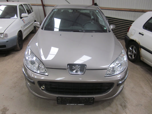 Peugeot 407 Pluk-Selv-Bil Med OEM Nr. Ophugger Fra Peugeot Ophugger