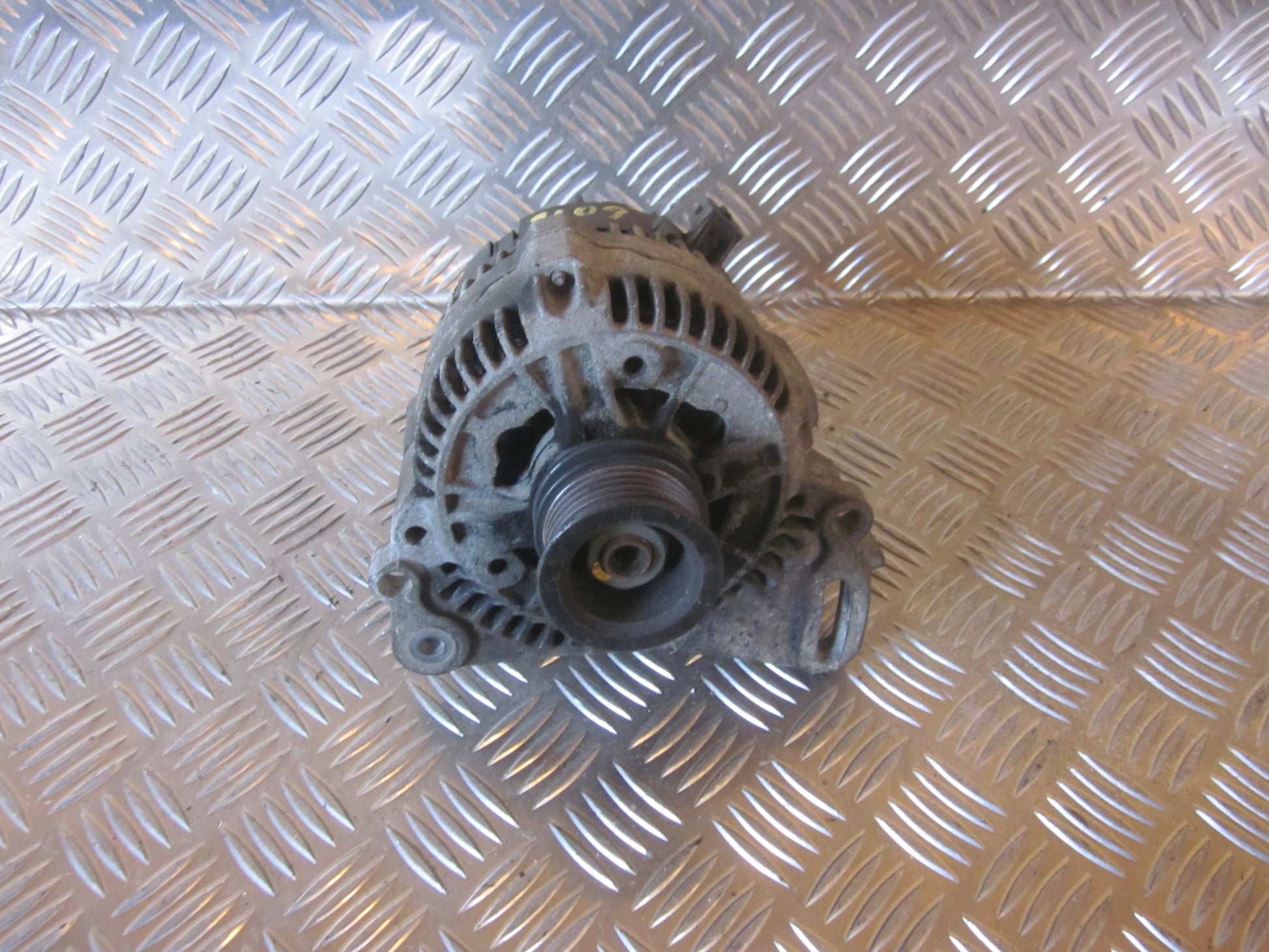 VW Golf 3 1H Generator Med OEM Nr. 028903025 Fra VW Ophugger