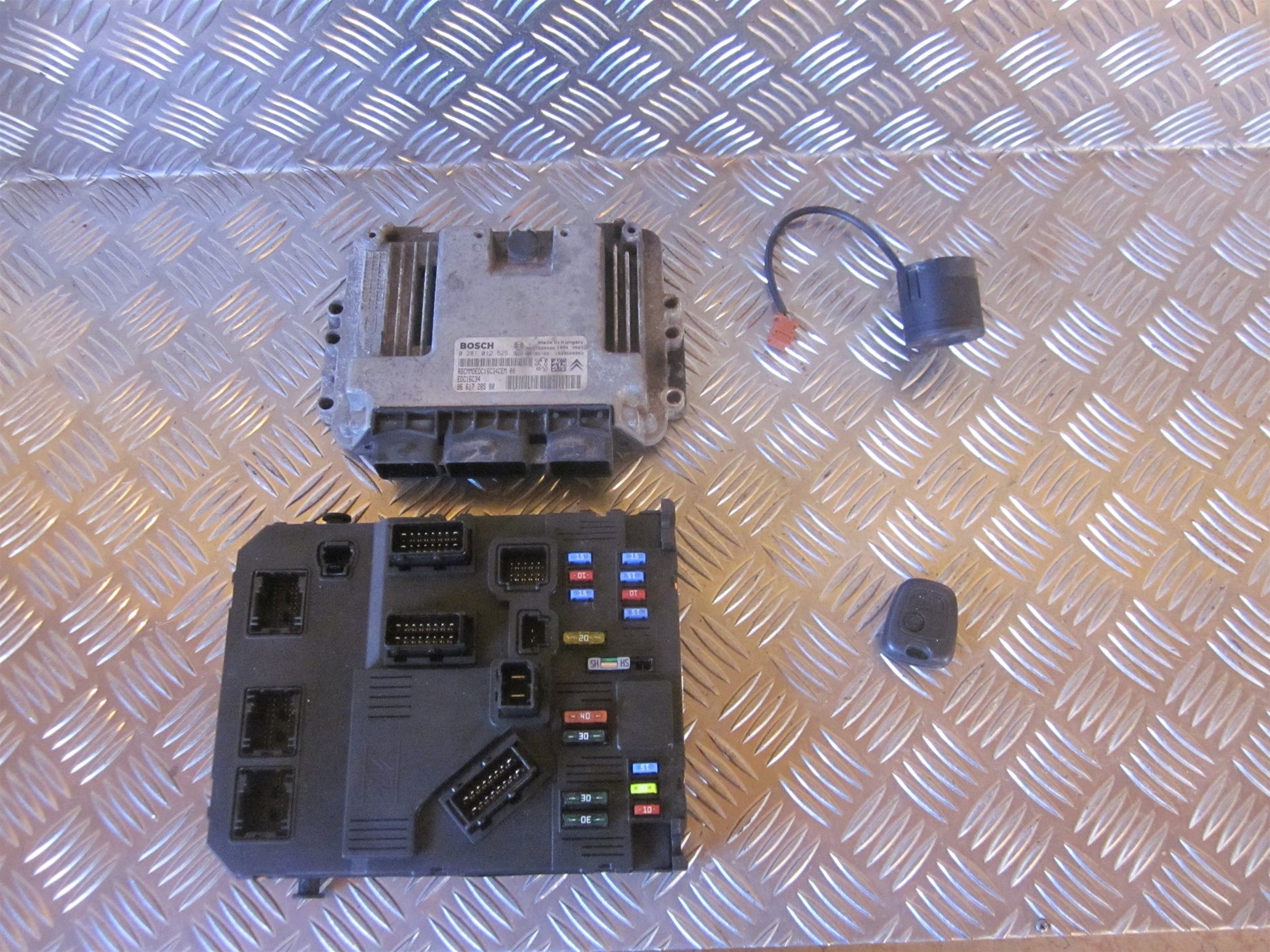 Peugeot 206 Startspærre Med OEM Nr. Ophugger Fra Peugeot Ophugger