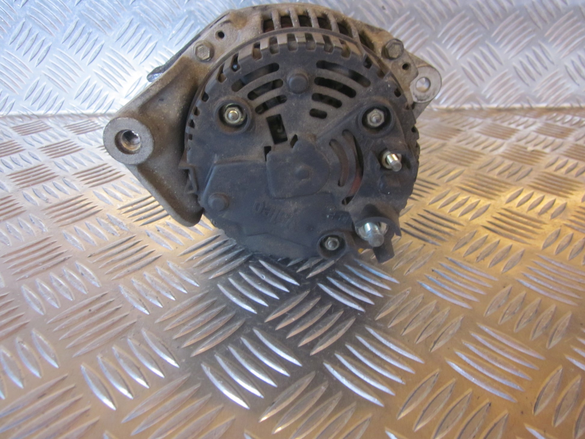 Peugeot 306 Generator Med OEM Nr. 9612262680 Fra Peugeot Ophugger