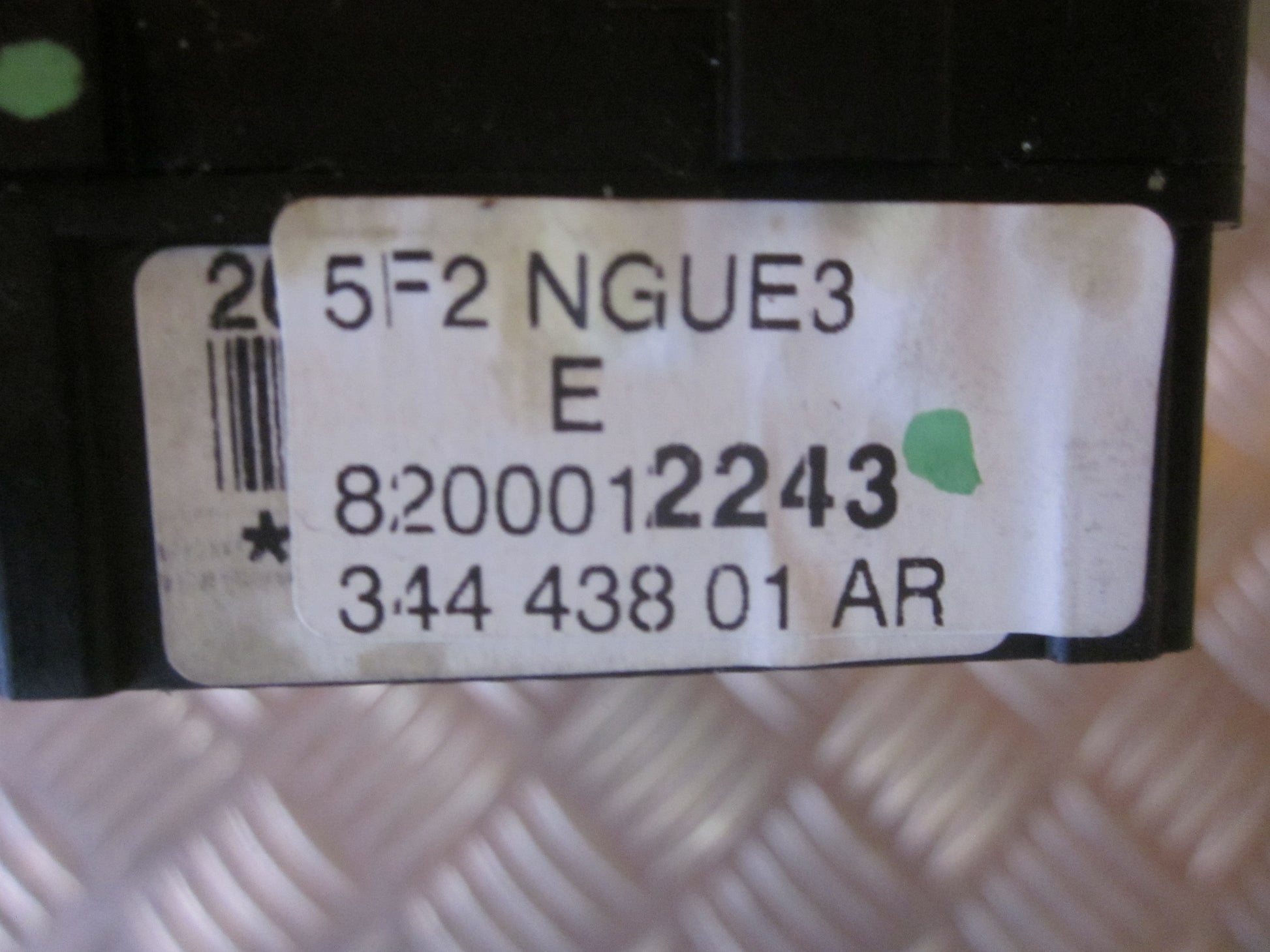Renault Laguna 2 Kontakt Visker Med OEM Nr. Ophugger Fra Renault Ophugger