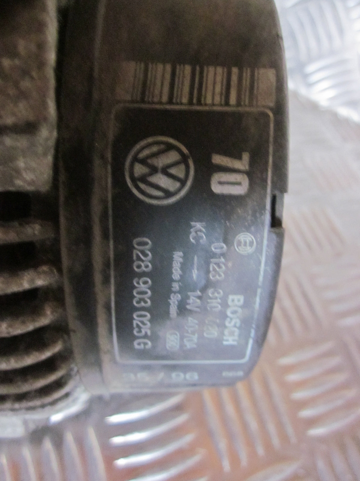 Skoda Felicia Generator Med OEM Nr. 0123310020 Fra Skoda Ophugger