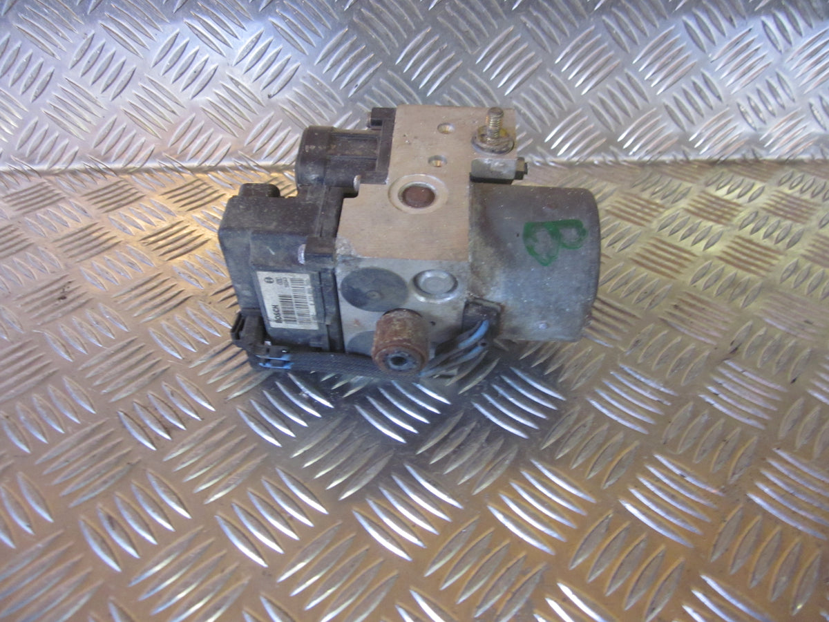 Opel Zafira A ABS Pumpe Med OEM Nr. 90581417 Fra Opel Ophugger