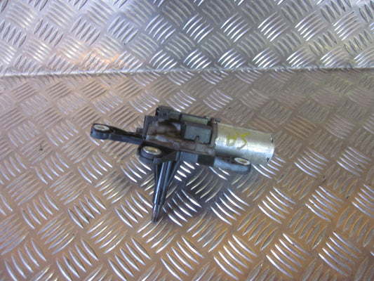 Opel Zafira A Bagrudevisker Motor Med OEM Nr. Ophugger Fra Opel Ophugger