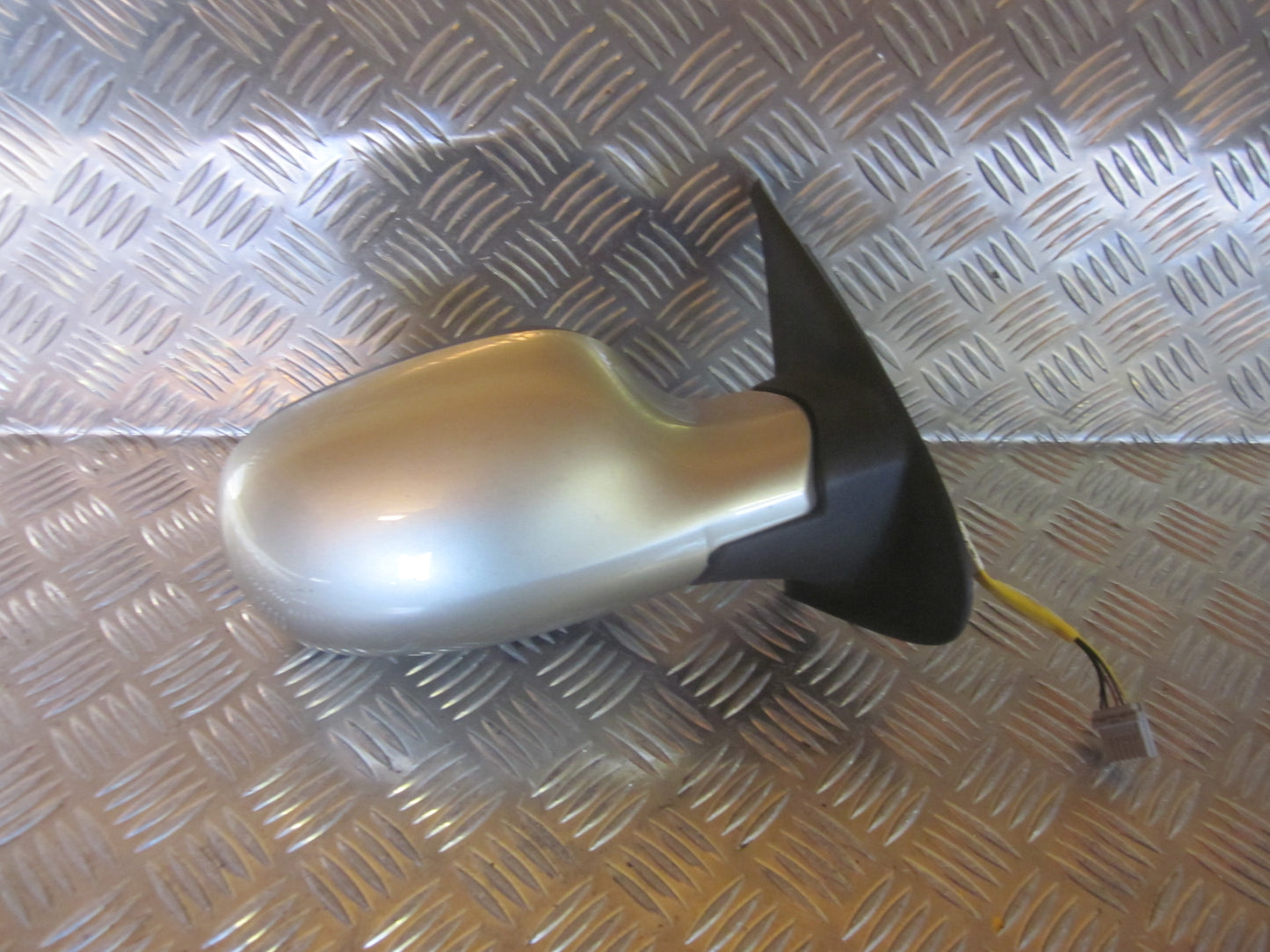 Nissan Micra K12 Sidespejl Med OEM Nr. Ophugger Fra Nissan Ophugger