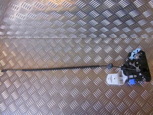 VW Touran GP2 Dørlås Med OEM Nr. 7L0839016H Fra VW Ophugger