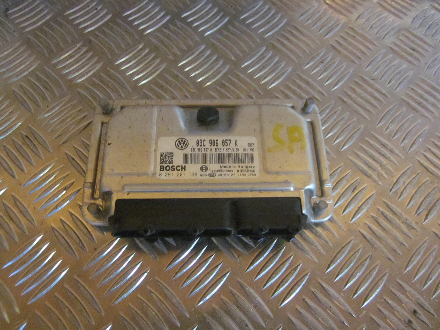 Skoda Fabia Motorstyring - Motorstyreboks - Injection Elboks Med OEM Nr. 03C906057K Fra Skoda Ophugger