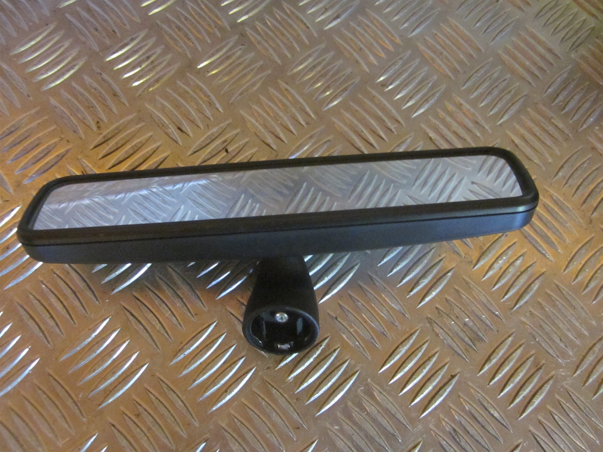 Skoda Fabia Bakspejl Indvend Med OEM Nr. 3B0857511A Fra Skoda Ophugger