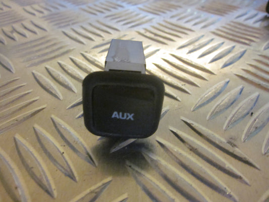 Skoda Fabia Kontakt Diverse Med OEM Nr. 5J00354759B9 Fra Skoda Ophugger