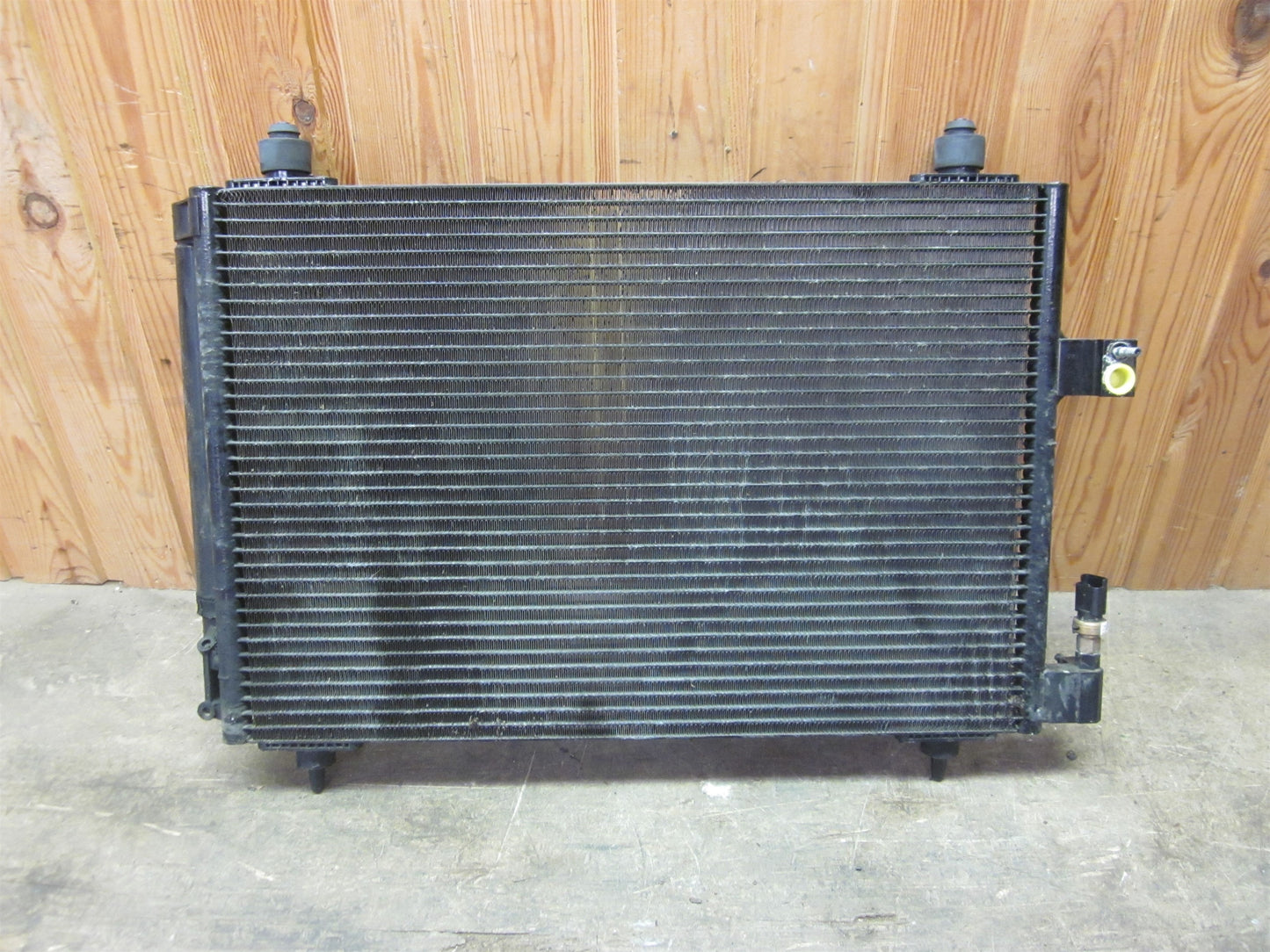 Peugeot 407 Køler Aircond Med OEM Nr. Ophugger Fra Peugeot Ophugger