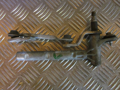 Peugeot 407 Viskertræk Med OEM Nr. Ophugger Fra Peugeot Ophugger