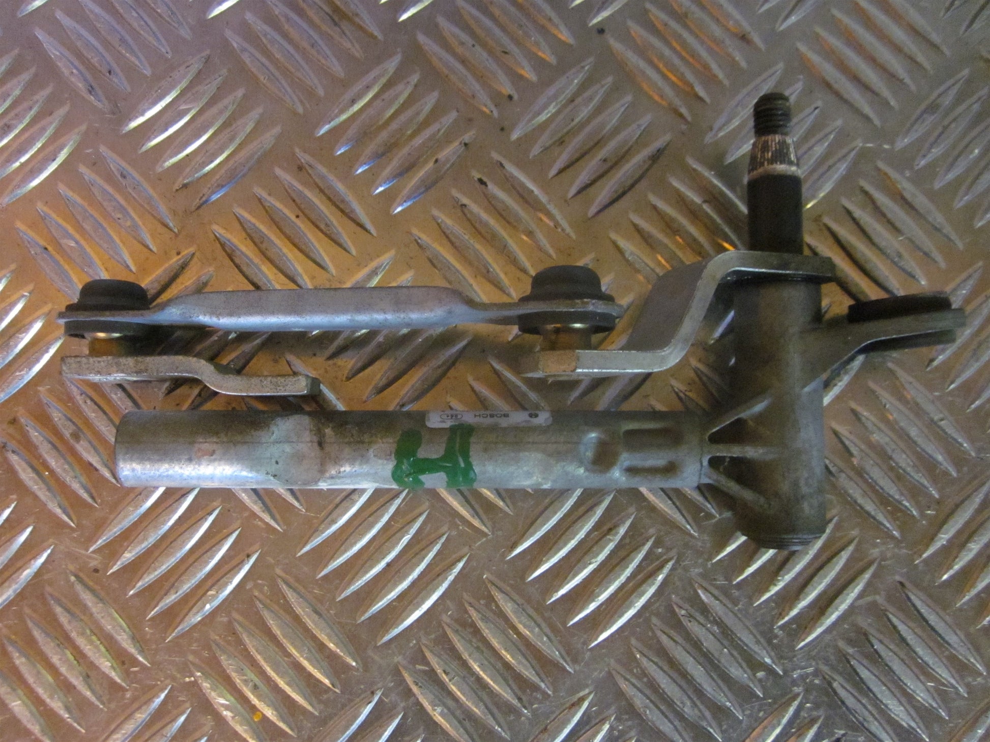 Peugeot 407 Viskertræk Med OEM Nr. Ophugger Fra Peugeot Ophugger