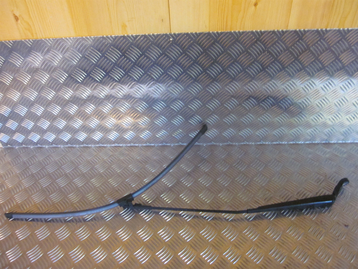 Peugeot 407 Viskerarm Med OEM Nr. Ophugger Fra Peugeot Ophugger