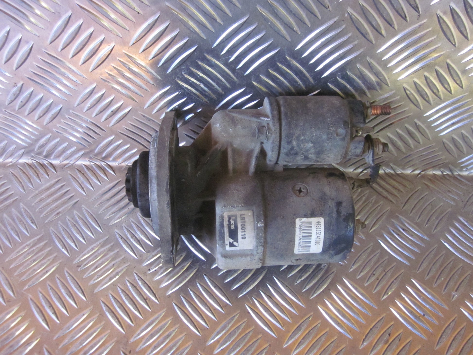 Skoda Favorit 136 Starter Med OEM Nr. Ophugger Fra Skoda Ophugger