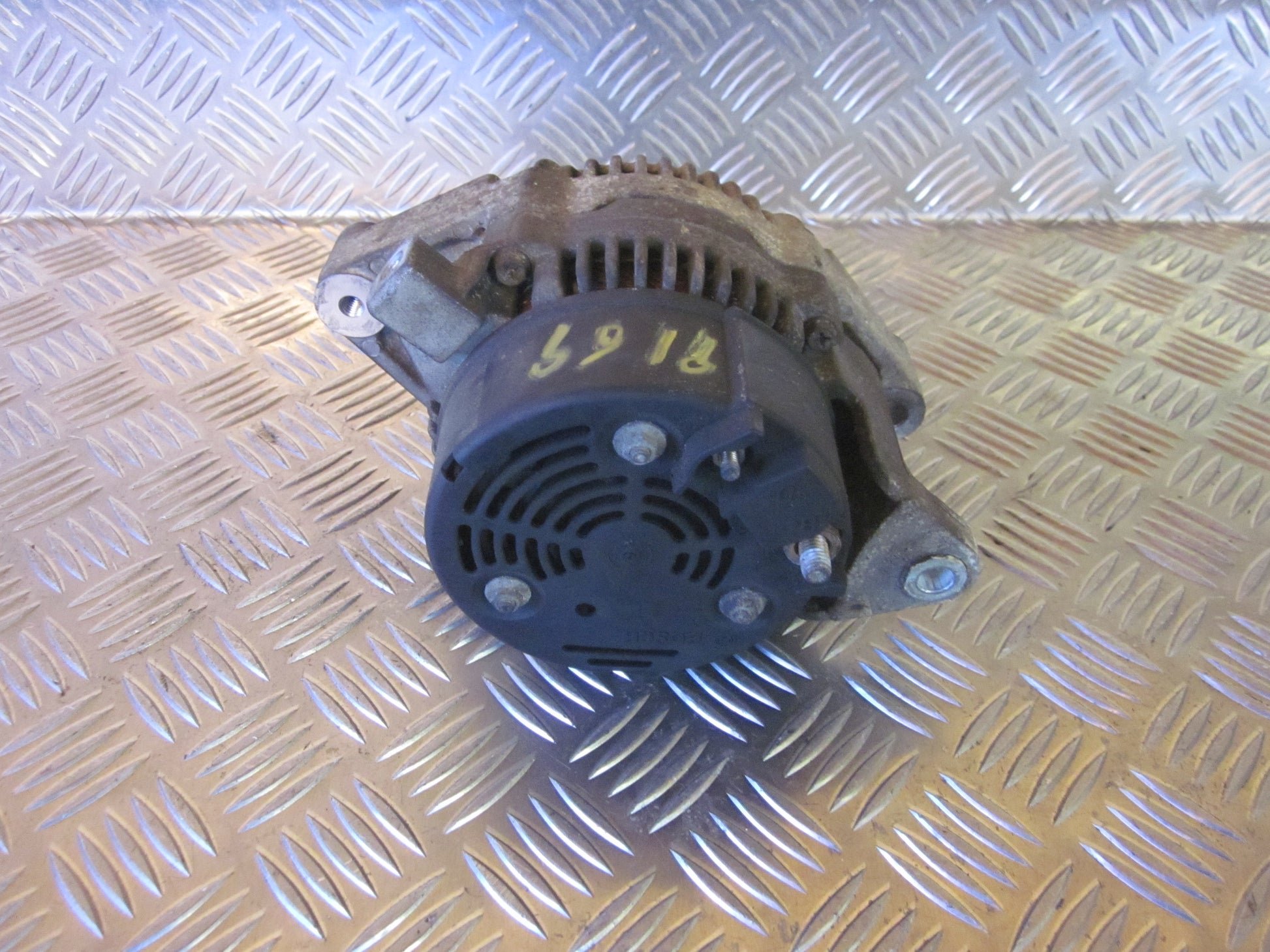 Opel Vectra A Generator Med OEM Nr. 0123120001 Fra Opel Ophugger