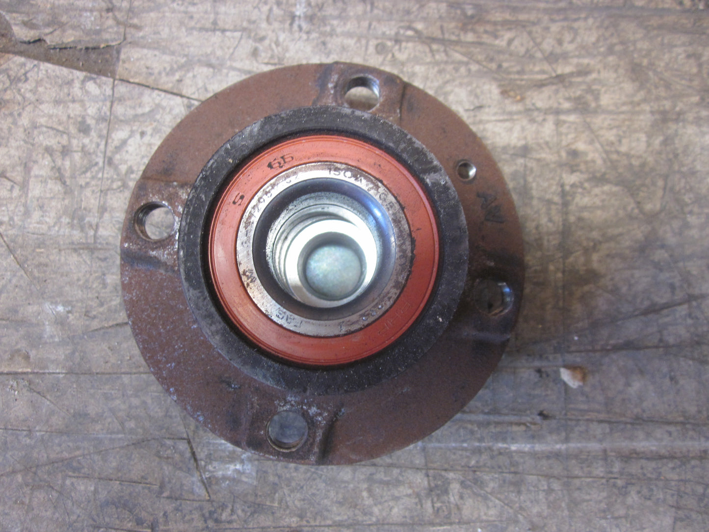 VW UP Bagnav Med OEM Nr. 1S0598611 Fra VW Ophugger