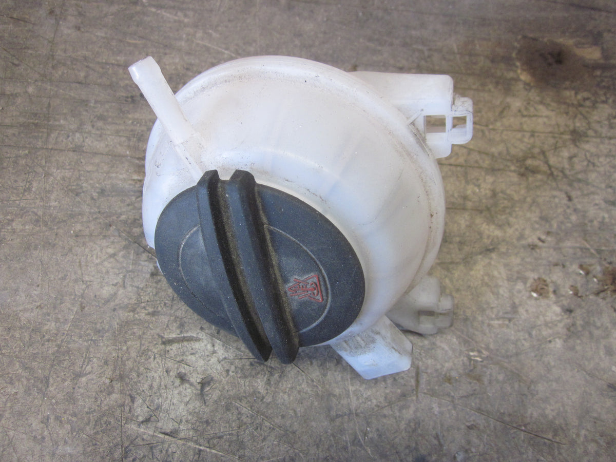 VW Up Ekspansionsbehold Med OEM Nr. 1S0121407E Fra VW Ophugger