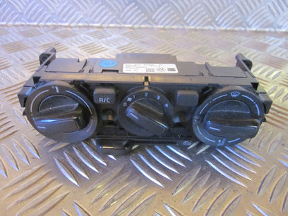 VW UP Varmeregulering Med OEM Nr. 1S0820045R Fra VW Ophugger